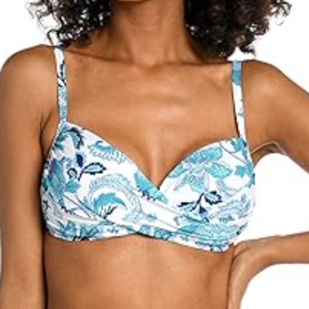 La Blanca Blue and White Floral Underwire Bikini Top